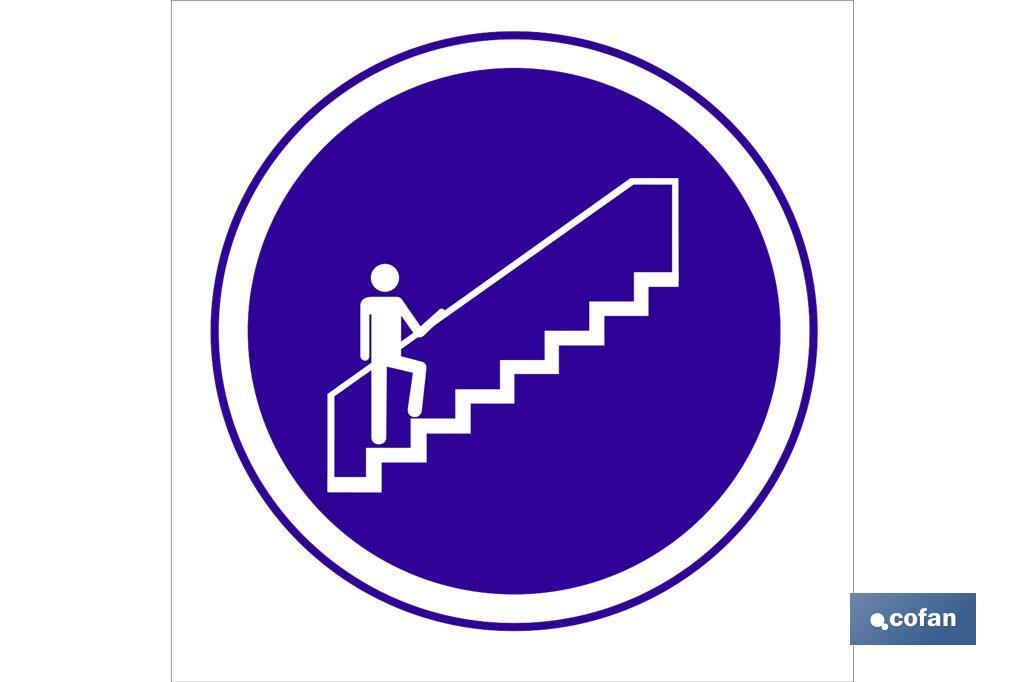 Obligatorio uso escalera