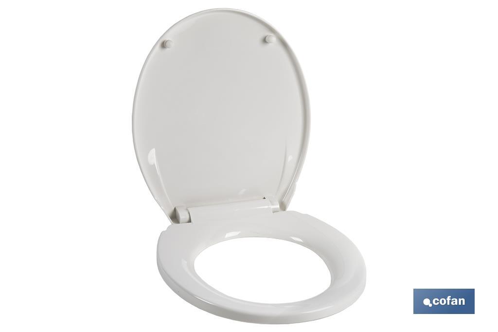 Tapa WC Universal | Medidas 40.4 x 35.6 cm | Modelo Caddo | Fabricada en Polipropileno Blanco Antibacteriano