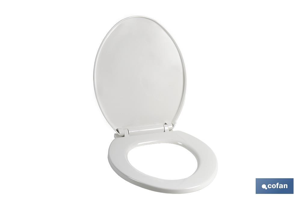 Tapa WC Universal | Medidas 41.9 x 34.7 cm | Modelo Atlin | Fabricada en Polipropileno Blanco Antibacteriano