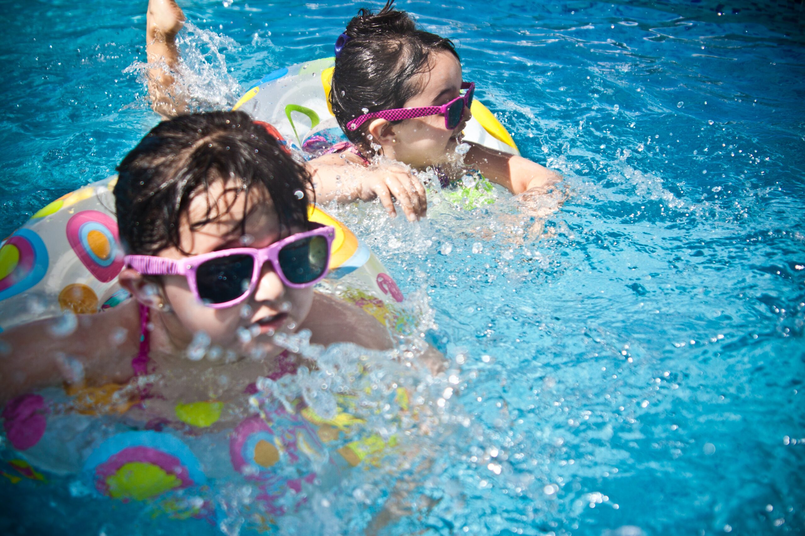 NORMAS DE SEGURIDAD EN LA PISCINA￼